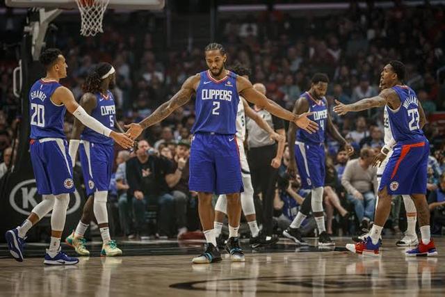 迈阿密国际客战纳什维尔：梅西、苏亚雷斯、布斯克茨首发出战（迈阿密国际客场对决纳什维尔，梅西、苏亚雷斯、布斯克茨联袂首发）