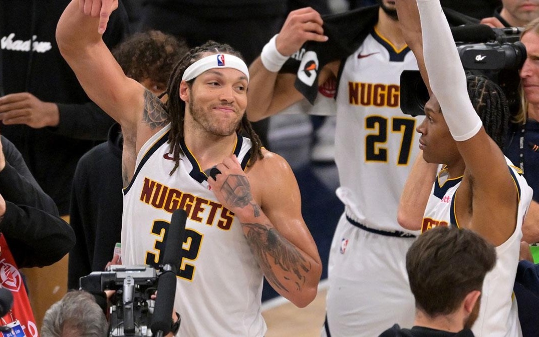 浙江双雄强势领跑联赛（浙江两强携手领跑联赛）