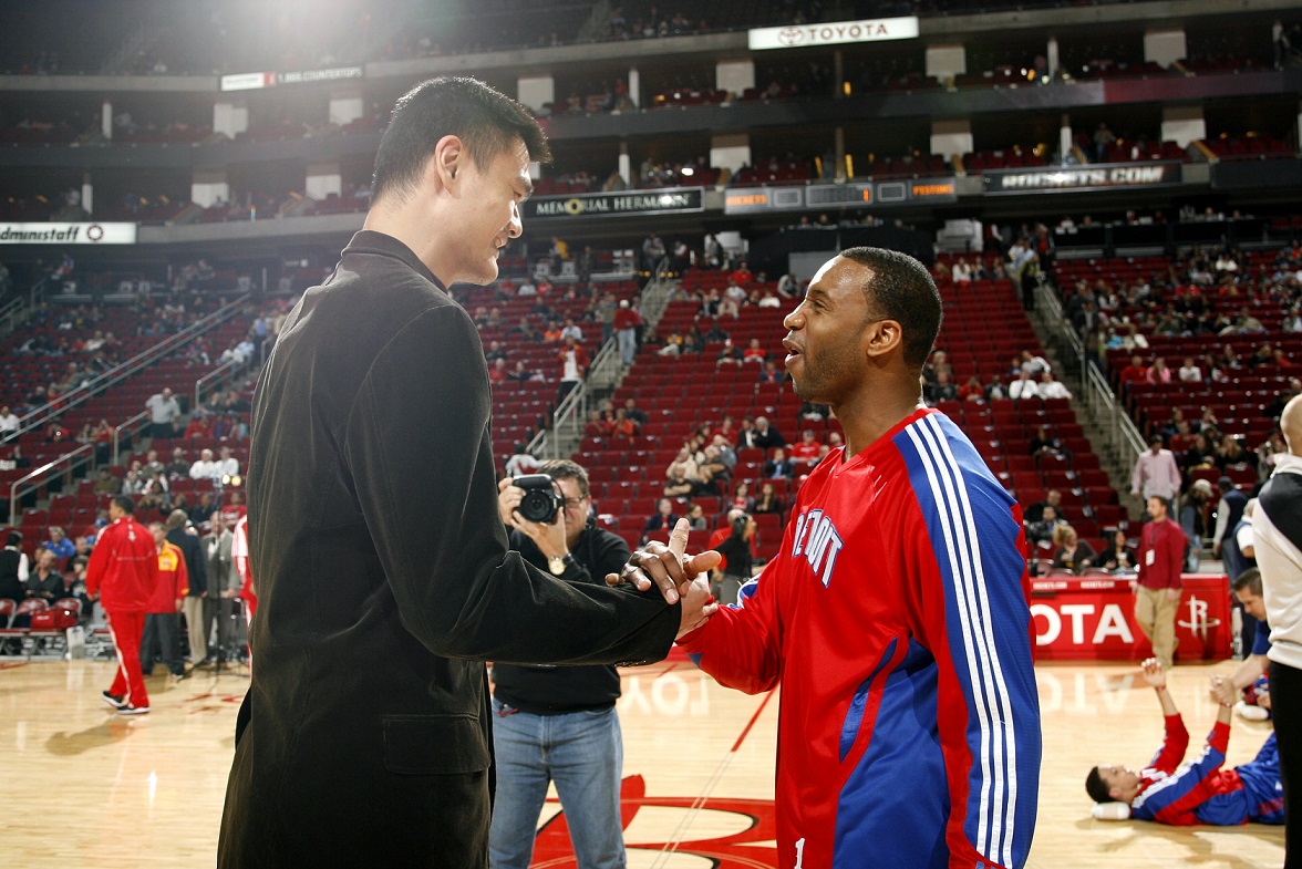 裁判哨声又上热搜（裁判吹罚再上热搜）