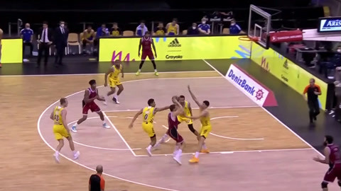 帕雷德斯父亲：我了解一些事情，知道迪巴拉想来博卡（帕雷德斯父亲称：我有内部消息，迪巴拉想加盟博卡）